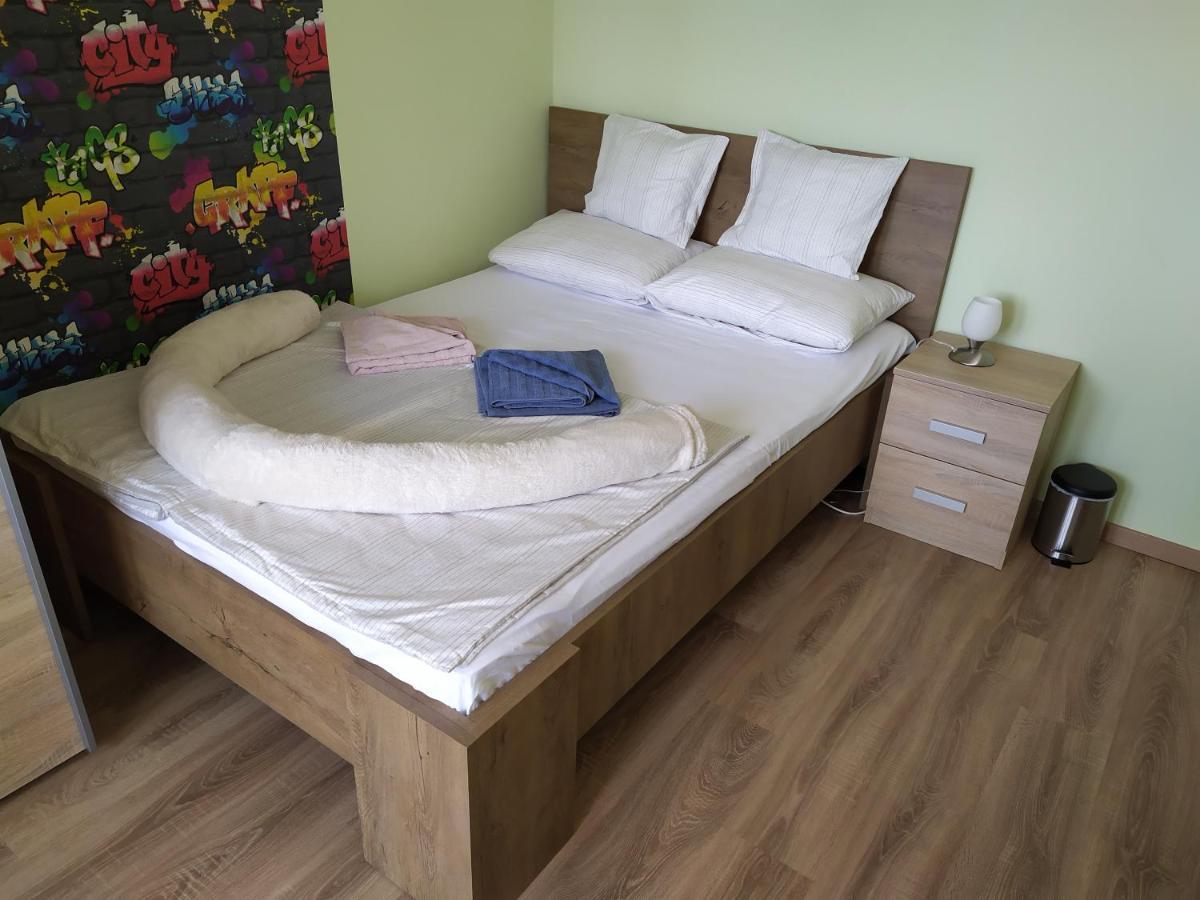 Legyel A Vendegunk :) Apartamento Debrecen Exterior foto